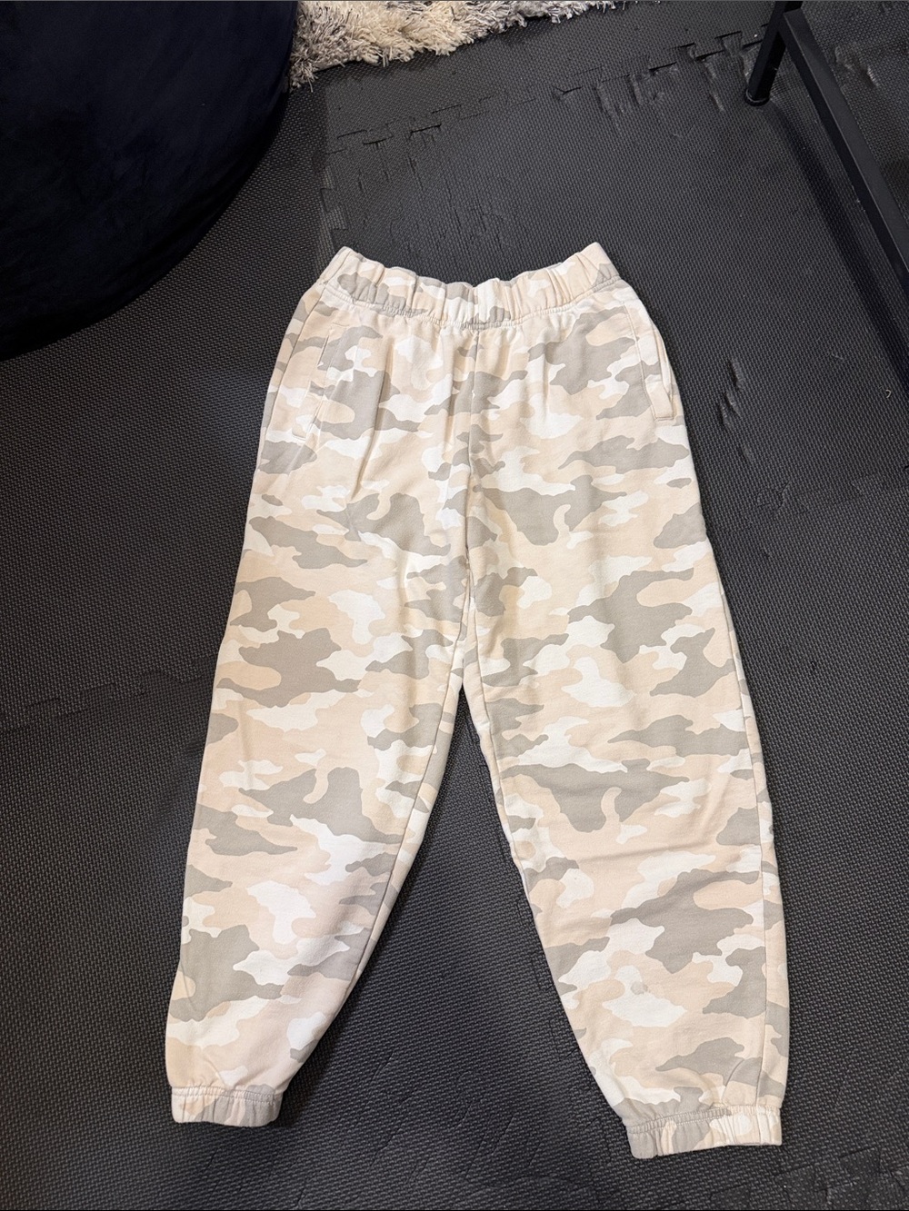Camo Jogger Pants - pink/grey/beige Camo